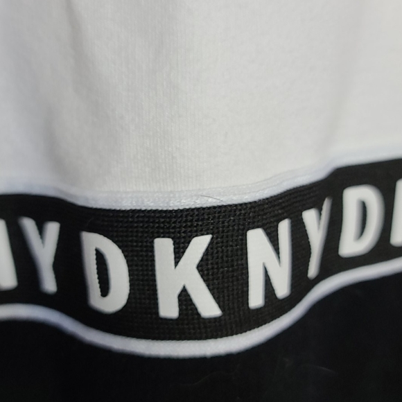ποΈ DKNY Hoodie - Picture 5 of 9